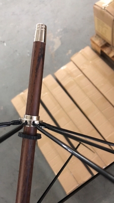 現代のデザインスタイル 商用ギフトオプションのための木製シャフト傘スタンド