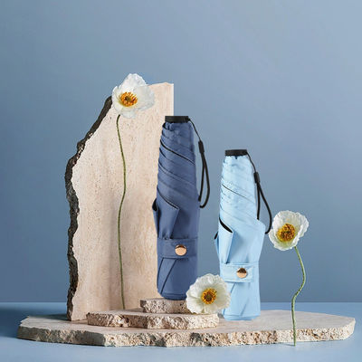 紫外線 防護 大人 用 の 炭素 繊維 の 傘 軽量 で 持ち運び できる 三重 折りたたみ