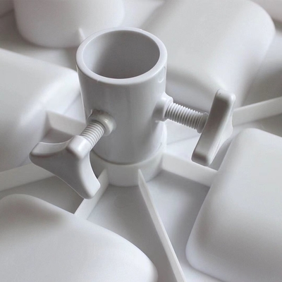 PPカップホルダーとプラスチックのトレイアクセサリー ミニマリストスタイルの屋外ビーチ傘